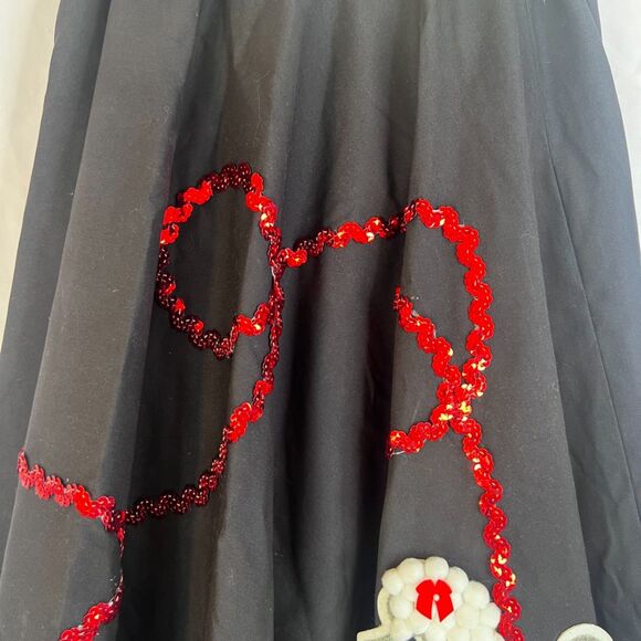 Handmade Poodle Skirt Black Puffy Poodle Sequins Circle Skirt 50s S/M Costume - Picture 4 of 10